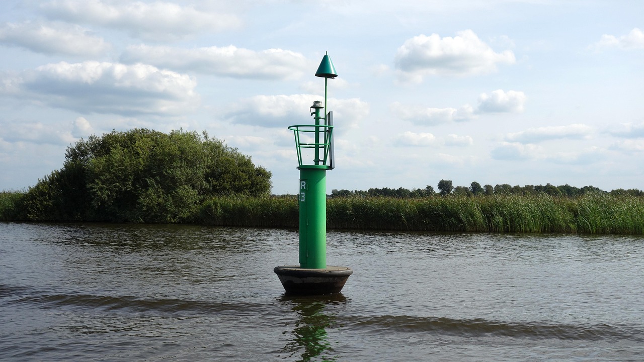 Afbeelding met Watermarkering in een vaarweg
